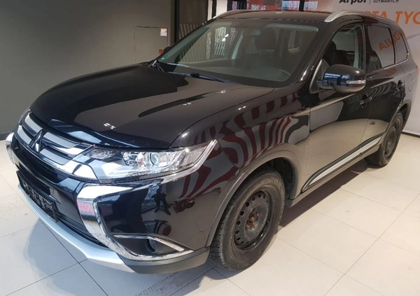 Mitsubishi Outlander cena 75000 przebieg: 136254, rok produkcji 2016 z Szczucin małe 529
